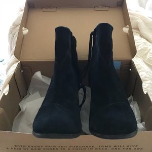 Toms Black Lunata Booties sz 7